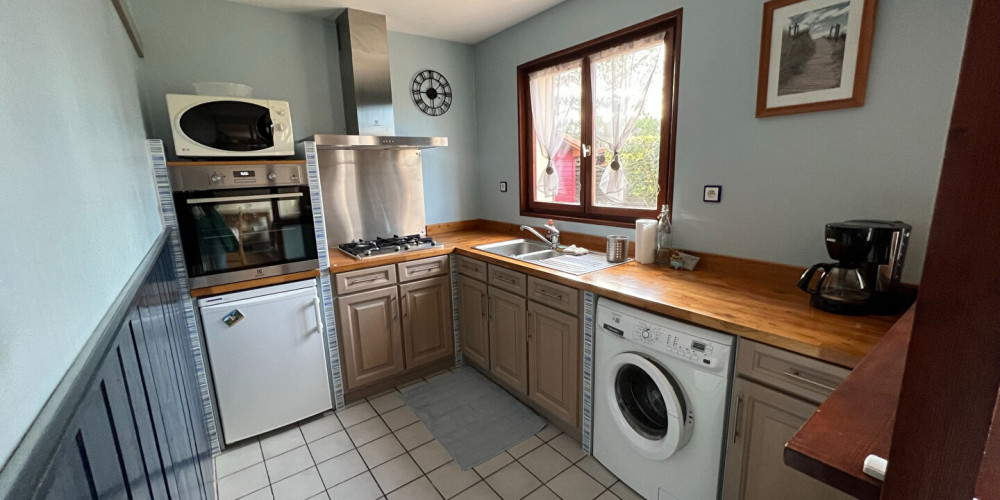 maison à ST MAGNE (33125)